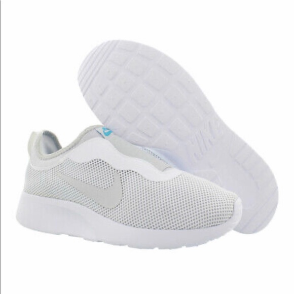 nike tanjun slip on womens